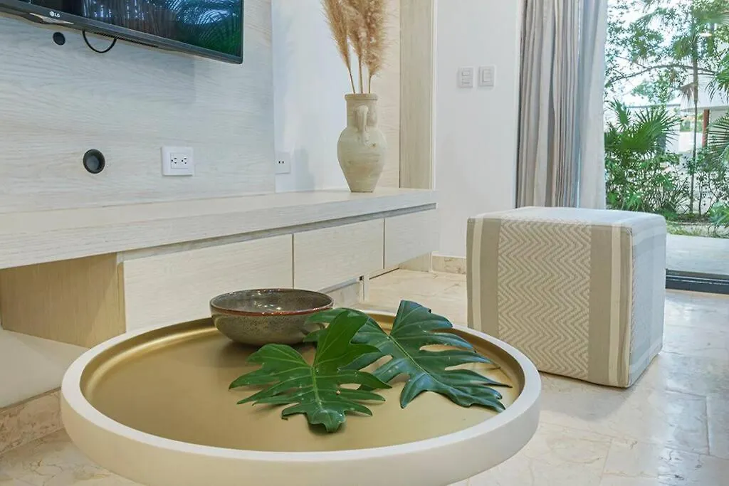 2 Bedroom Apartment + Private Pool And Roof Top Terrace トゥルム