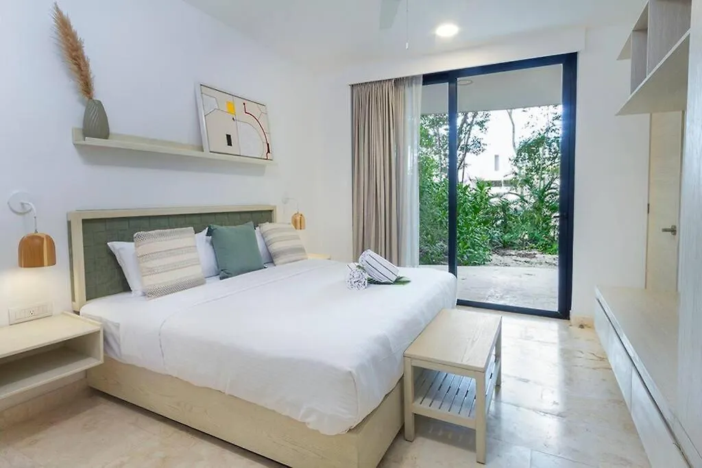 2 Bedroom Apartment + Private Pool And Roof Top Terrace トゥルム 0*,  メキシコ